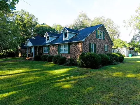 3510 Black River Rd, Dalzell, SC 29040
