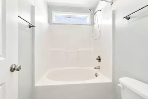 Bath - 40 Jameson Pl, Sumter, SC 29154 photo 6 of 6
