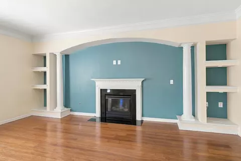 Living - 40 Jameson Pl, Sumter, SC 29154 photo 5 of 7