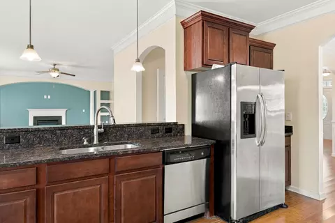 Kitchen - 40 Jameson Pl, Sumter, SC 29154 photo 2 of 3