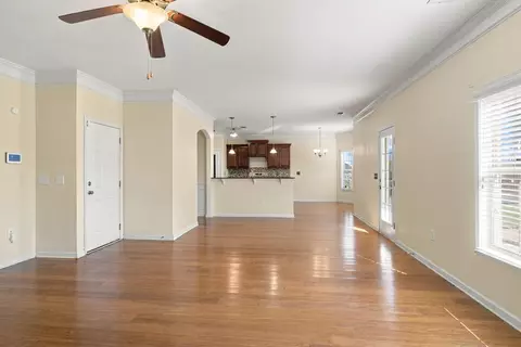 Living - 40 Jameson Pl, Sumter, SC 29154 photo 6 of 7