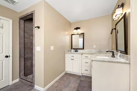 Bath - 20 Heather Ct, Sumter, SC 29154 photo 3 of 7
