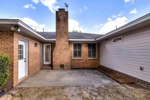 Exterior - 20 Heather Ct, Sumter, SC 29154 photo 6 of 11