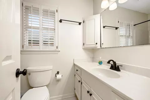 Bath - 20 Heather Ct, Sumter, SC 29154 photo 6 of 7