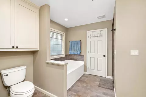 Bath - 20 Heather Ct, Sumter, SC 29154 photo 1 of 7
