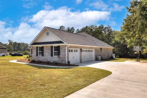 Exterior - 1069 Mckenzie Rd, Manning, SC 29102 photo 4 of 10