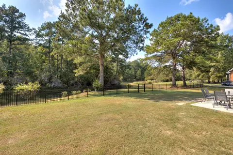 Exterior - 1069 Mckenzie Rd, Manning, SC 29102 photo 7 of 10