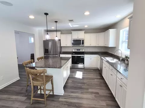 Kitchen - 225 Whitetail Cir, Sumter, SC 29154 photo 5 of 7