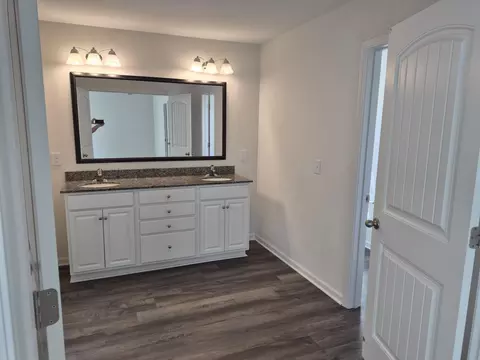 Entry Way - 225 Whitetail Cir, Sumter, SC 29154 photo 2 of 4