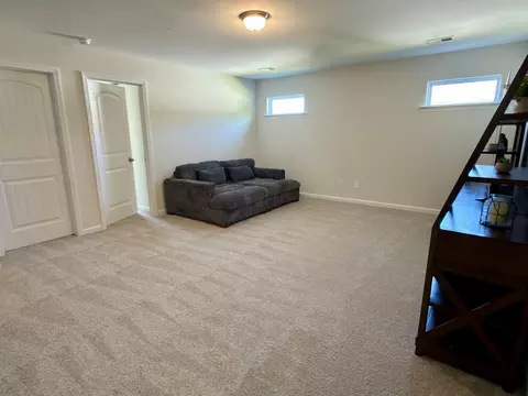 Living - 225 Whitetail Cir, Sumter, SC 29154 photo 6 of 12