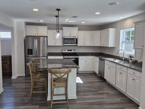 Kitchen - 225 Whitetail Cir, Sumter, SC 29154 photo 1 of 7