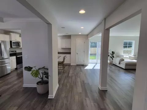 Entry Way - 225 Whitetail Cir, Sumter, SC 29154 photo 3 of 4