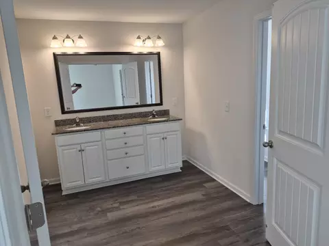 Bath - 225 Whitetail Cir, Sumter, SC 29154 photo 6 of 9