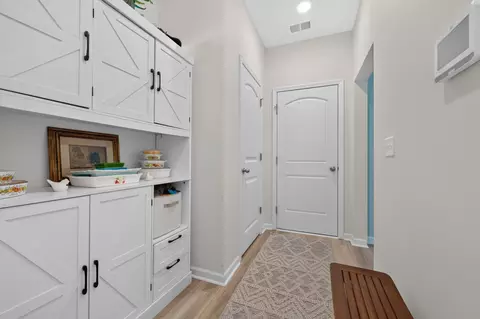 Entry Way - 2540 Egypt St, Sumter, SC 29153 photo 7 of 10