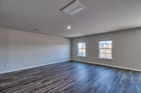 Living - 2405 Daylilly St, Sumter, SC 29153 photo 2 of 4