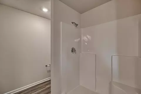 Bath - 2405 Daylilly St, Sumter, SC 29153 photo 4 of 4