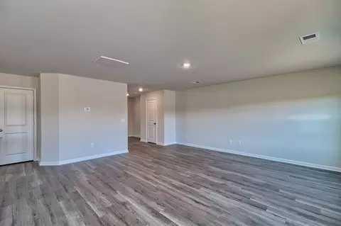 Living - 2405 Daylilly St, Sumter, SC 29153 photo 3 of 4