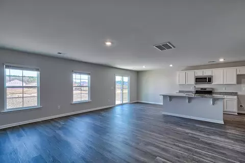 Living - 2405 Daylilly St, Sumter, SC 29153 photo 1 of 4