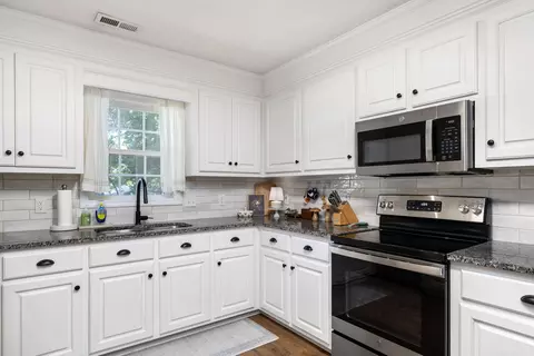 Kitchen - 3335 Walden Dr, Sumter, SC 29154 photo 3 of 3