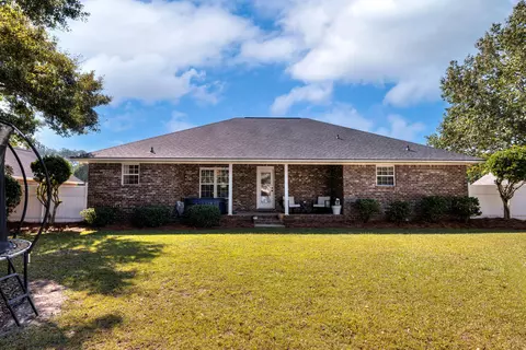 Exterior - 3335 Walden Dr, Sumter, SC 29154 photo 5 of 7