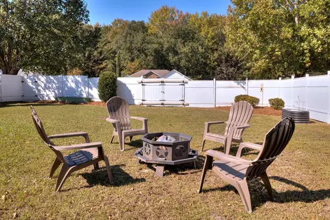 Exterior - 3335 Walden Dr, Sumter, SC 29154 photo 4 of 7