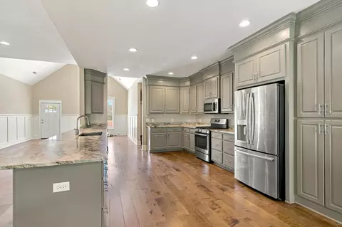 Kitchen - 3015 Lowerlake Dr, Sumter, SC 29150 photo 2 of 3