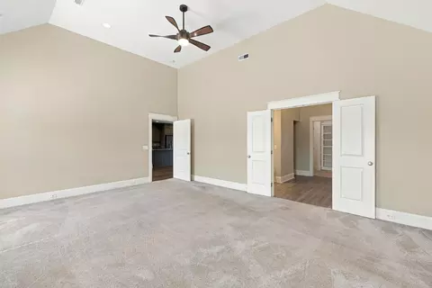 Bedroom - 3015 Lowerlake Dr, Sumter, SC 29150 photo 4 of 9