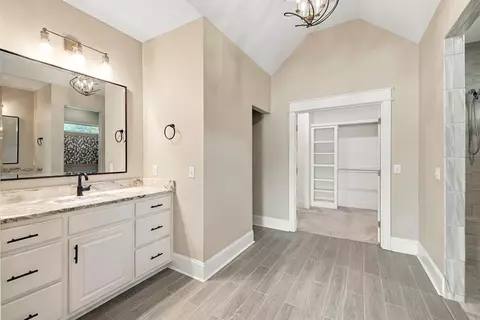 Bath - 3015 Lowerlake Dr, Sumter, SC 29150 photo 2 of 6