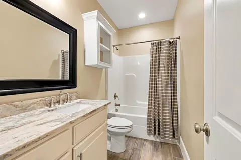 Bath - 3015 Lowerlake Dr, Sumter, SC 29150 photo 6 of 6