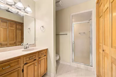 Bath - 2239 Graystone Dr, Sumter, SC 29150 photo 1 of 3