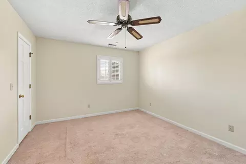 Bedroom - 2239 Graystone Dr, Sumter, SC 29150 photo 4 of 5