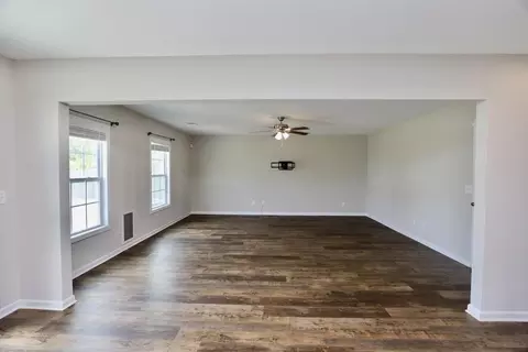 Living - 3680 Moseley Dr, Sumter, SC 29154 photo 1 of 4