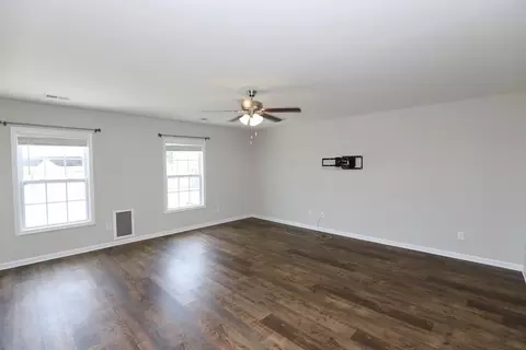 Living - 3680 Moseley Dr, Sumter, SC 29154 photo 2 of 4