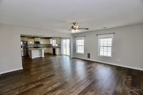 Living - 3680 Moseley Dr, Sumter, SC 29154 photo 3 of 4