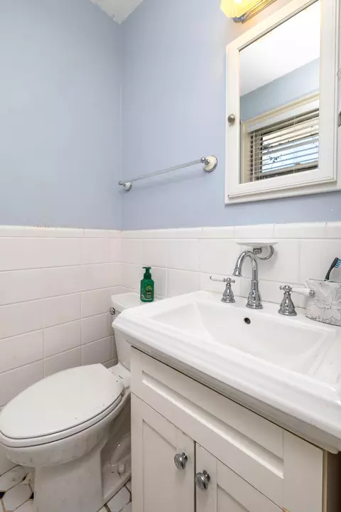 Bath - 513 Mattison Ave, Sumter, SC 29150 photo 1 of 3