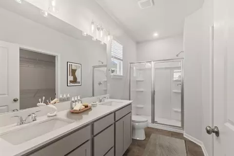 Bath - 802 Coldsheet Dr, Sumter, SC 29154 photo 9 of 11