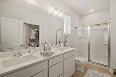 Bath - 802 Coldsheet Dr, Sumter, SC 29154 photo 7 of 11