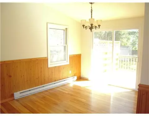 4 Ichabod Ln, Westerly, RI 02891 photo 4