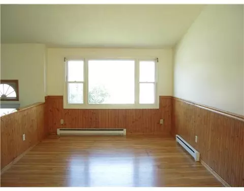 4 Ichabod Ln, Westerly, RI 02891 photo 3