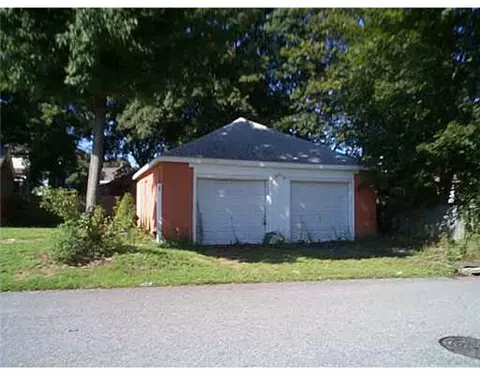 253 Harrison Ave, Warwick, RI 02888 photo 3