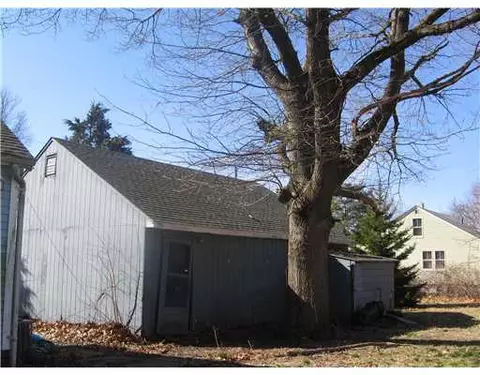 147 Second Point Rd, Warwick, RI 02889 photo 2