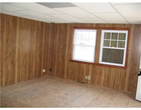 147 Second Point Rd, Warwick, RI 02889 photo 9