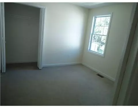 597 Robinson St, Woonsocket, RI 02895 photo 7