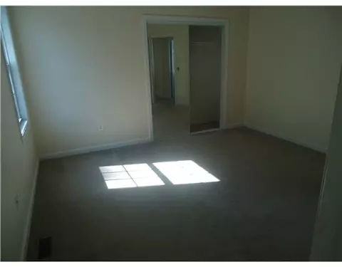 597 Robinson St, Woonsocket, RI 02895 photo 6