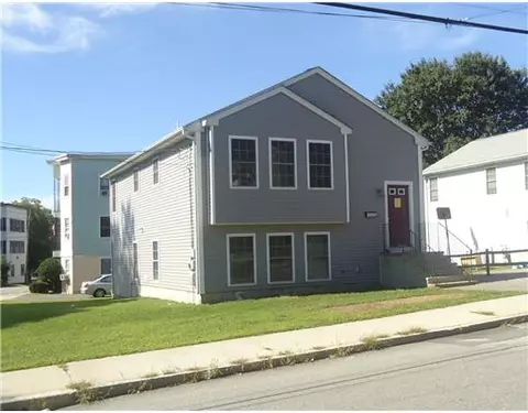 597 Robinson St, Woonsocket, RI 02895 photo 1