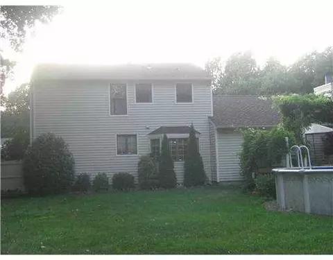 16 Whispering Ln, Warwick, RI 02886 photo 3