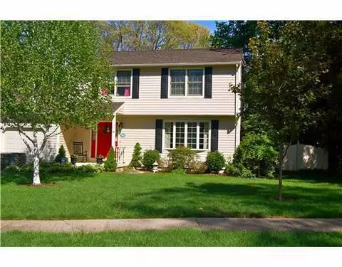 16 Whispering Ln, Warwick, RI 02886 photo 1