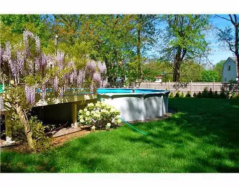 16 Whispering Ln, Warwick, RI 02886 photo 6