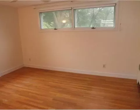 96 Rutherford Ave, Warwick, RI 02886 photo 9
