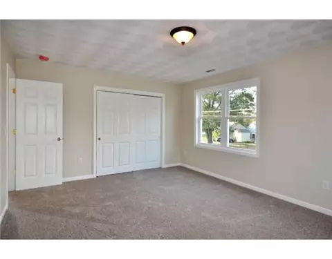 170 Long St, Warwick, RI 02886 photo 11